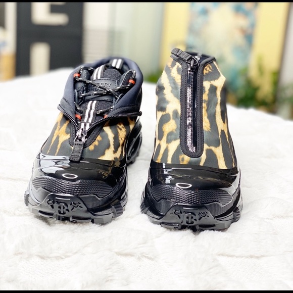 Burberry Men’s low-top sneakers Arthur (cheetah) - Picture 3 of 14